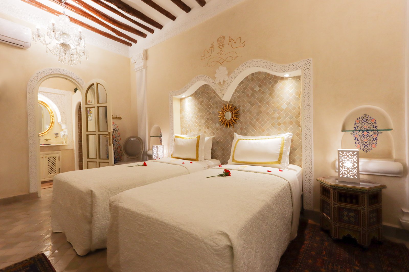 palais-des-princesses-riad-a-marrakech-standard-twin2.jpg